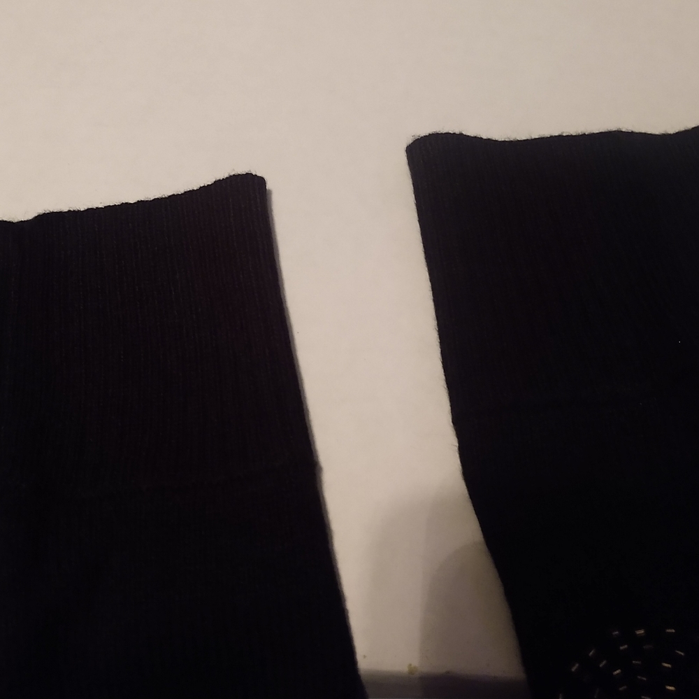Sweater - Picture 7 of 7